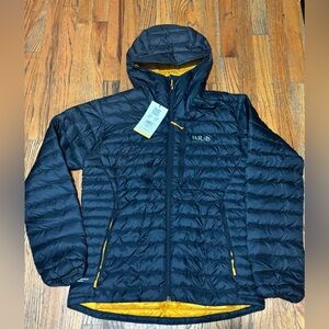 Rab men’s Microlight Alpine Down Jacket
Sz medium in (beluga) black yellow